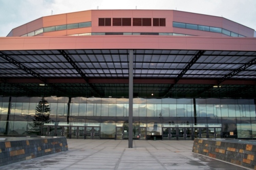 Malmö Arena, templets entre